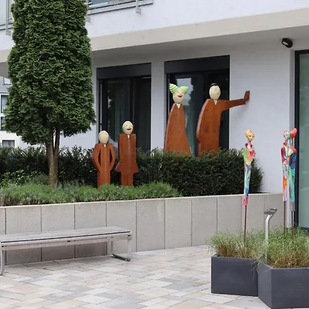 Einstein Am Roemerpark Hotel