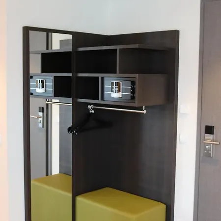 Einstein Am Roemerpark Hotel *