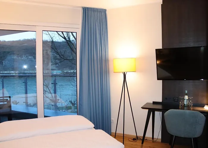 Einstein Am Roemerpark