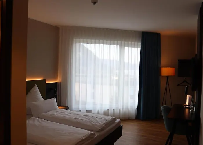 Einstein Am Roemerpark 안데르나흐