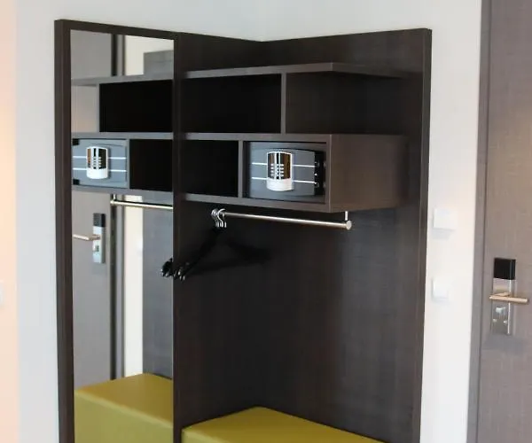 Einstein Am Römerpark Hotel *