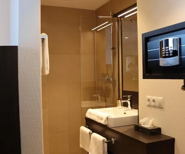 Einstein Am Roemerpark 호텔 안데르나흐